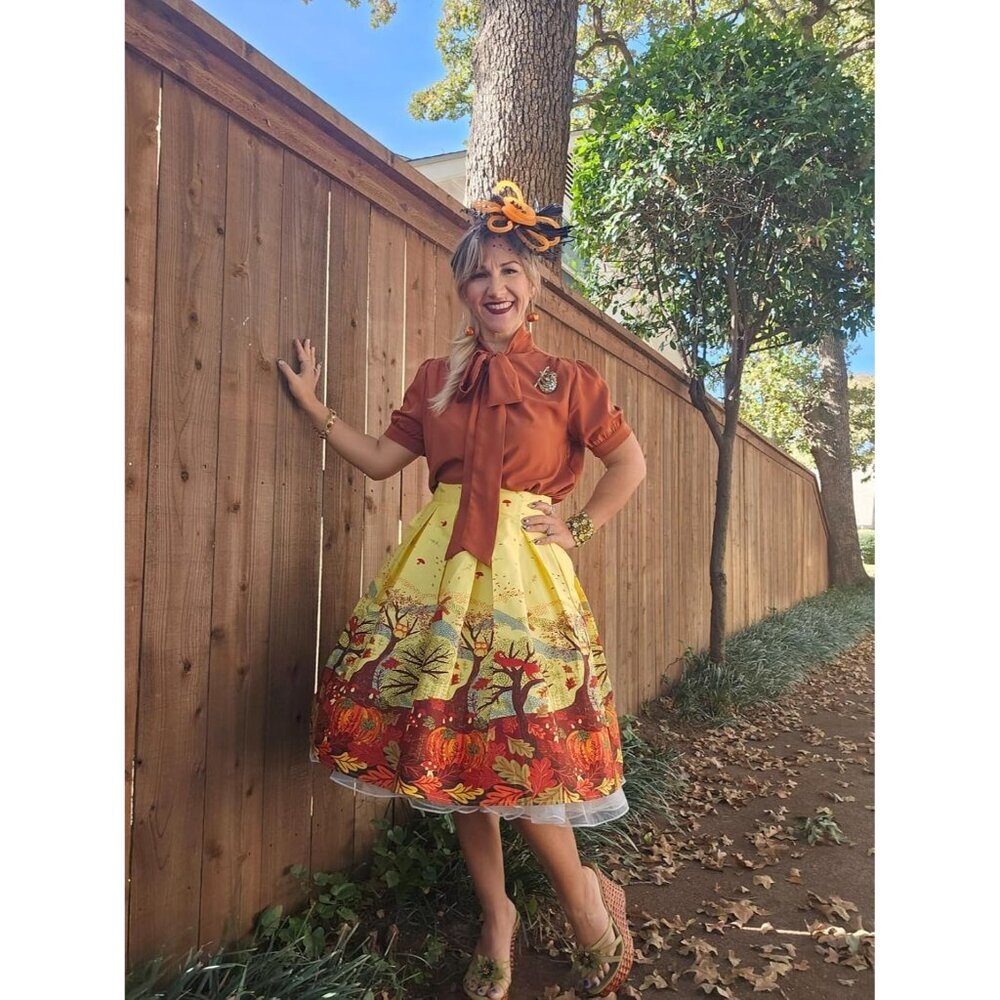 Elegant Pleated Floral Midi Skirt - High Waist A-Line Design with Zipper Closure - Picture 2 of 7